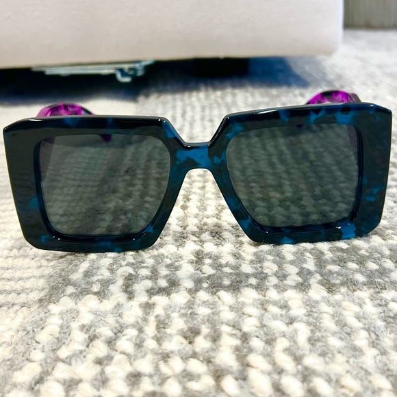 Prada Accessories - Brand new hard to find Prada sunnies!